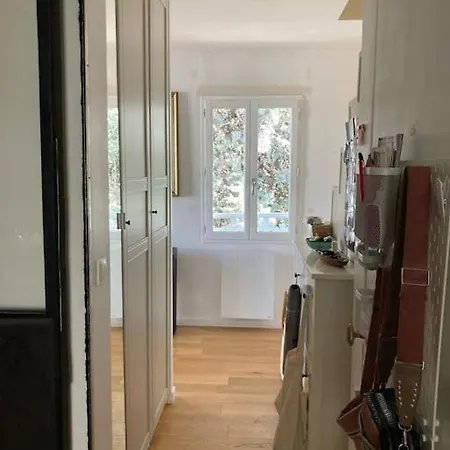 Cosy 30min Paris Apartment Chatou